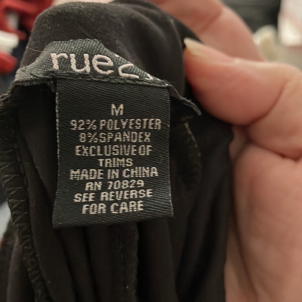 FINAL MARKDOWN Rue 21 shorts medium - Picture 3 of 3